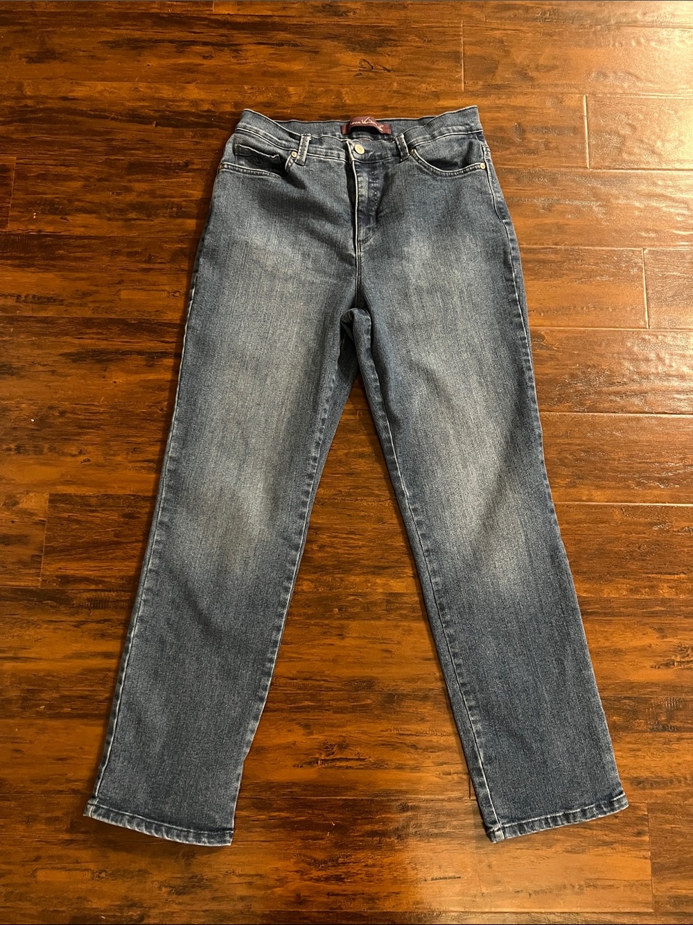 Gloria Vanderbilt Women's Classic Tapered Amanda Jeans Size 10 S (Short)